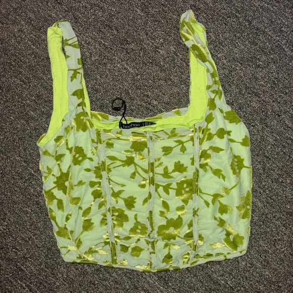 Never worn Boohoo crop top - Picture 2 of 5